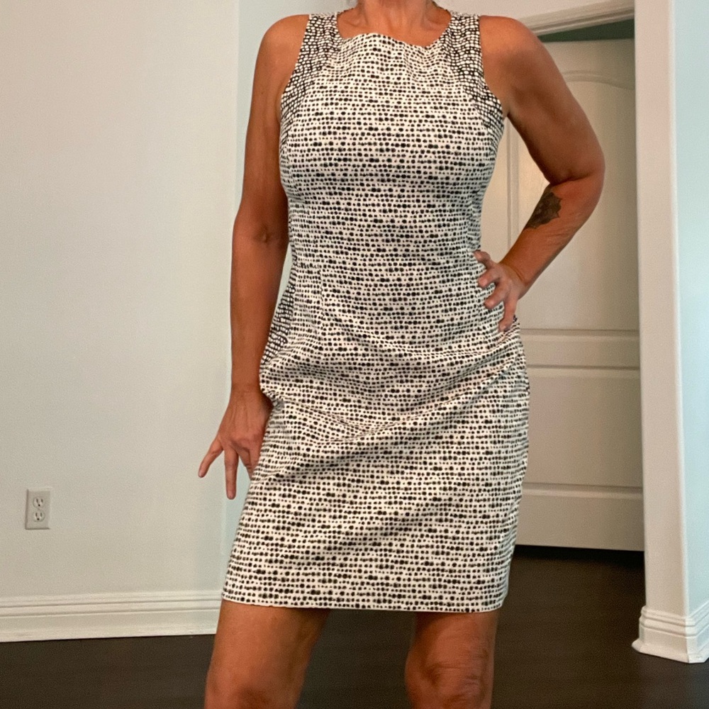 NWOT Vintage Y2K Banana Republic black/white dress. Size 6